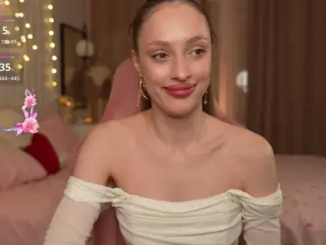 MilaLuxury  live sex cam