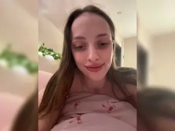 MilaLuxury  live sex cam