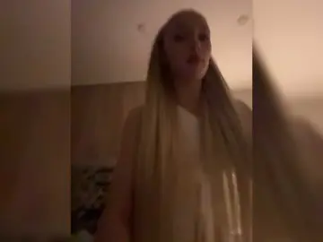 MilaLuxury  live sex cam