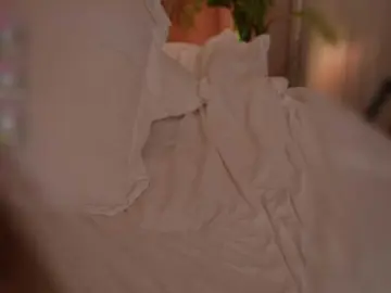 MilaLuxury  live sex cam