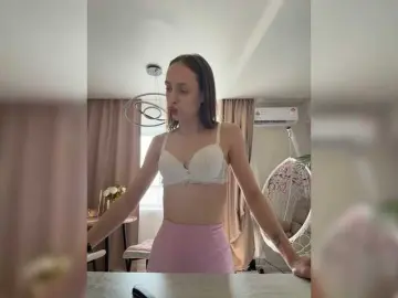 MilaLuxury  live sex cam