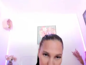 Olivia-Rimes  live sex cam