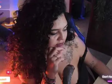 SarahSoleil  live sex cam