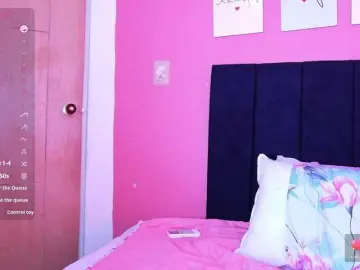 Daddysneakin  live sex cam