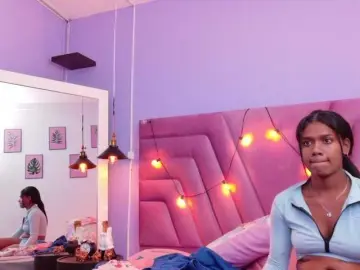 Daddysneakin  live sex cam