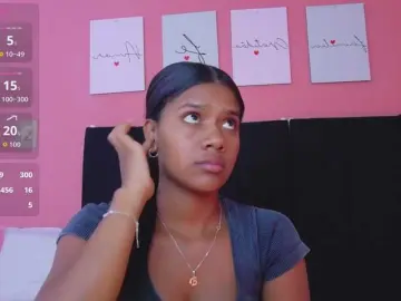 Daddysneakin  live sex cam