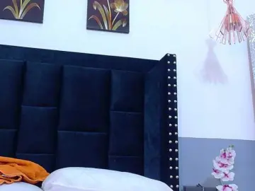 Daddysneakin  live sex cam