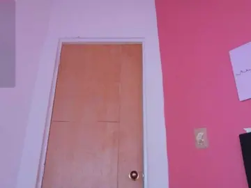 Daddysneakin  live sex cam