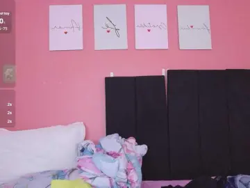 Daddysneakin  live sex cam