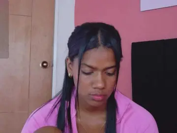 Daddysneakin  live sex cam