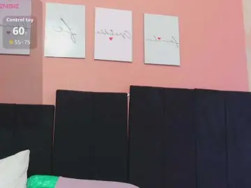 Daddysneakin  live sex cam