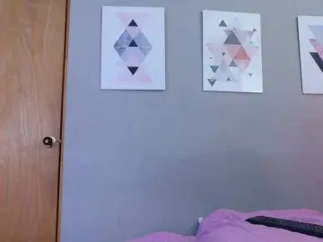 Daddysneakin  live sex cam