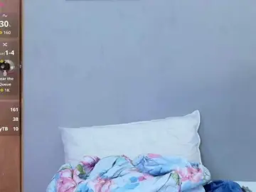 Daddysneakin  live sex cam