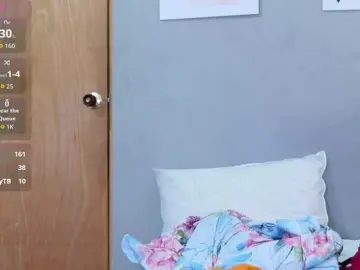 Daddysneakin  live sex cam