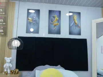 Daddysneakin  live sex cam