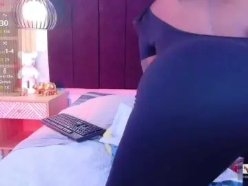 Daddysneakin  live sex cam