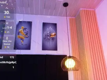 Daddysneakin  live sex cam