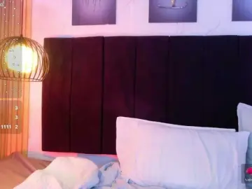Daddysneakin  live sex cam