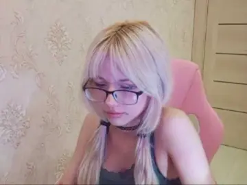 Mycutepage  live sex cam