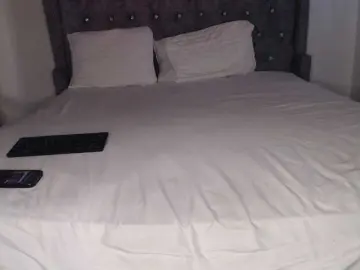 Sexy-chocco  live sex cam