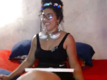 Bellacrespa  live sex cam