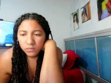Bellacrespa  live sex cam