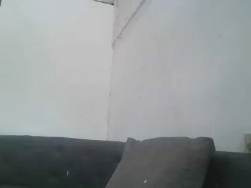 Bellacrespa  live sex cam