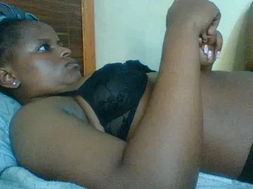 Kishylovee  live sex cam