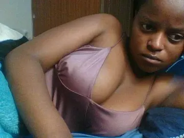 Kishylovee  live sex cam