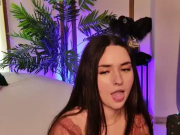 LuisaFaye  live sex cam