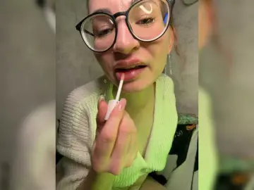 Merida23  live sex cam