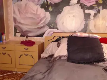 -Karolina555-  live sex cam