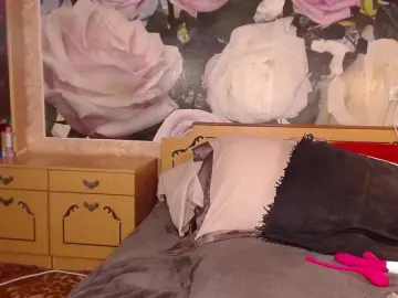 -Karolina555-  live sex cam