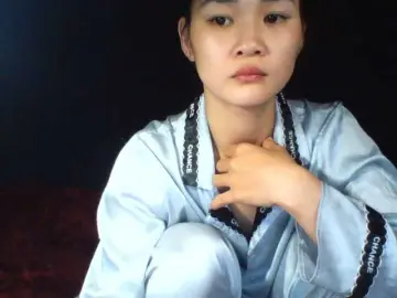 Bongiu98  live sex cam