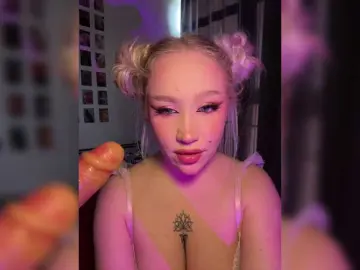 GlamorousBlonde  live sex cam