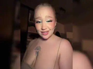 GlamorousBlonde  live sex cam