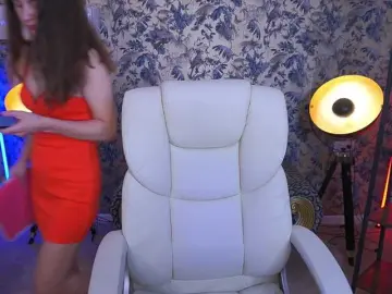 LittleJulii  live sex cam