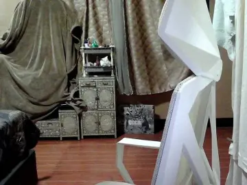 Wildhotsinglemom69  live sex cam