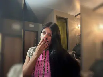 Chicanogirl  live sex cam
