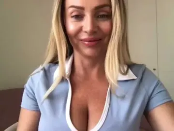 Chloebelle  live sex cam