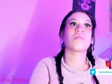Sasha-bossa  live sex cam