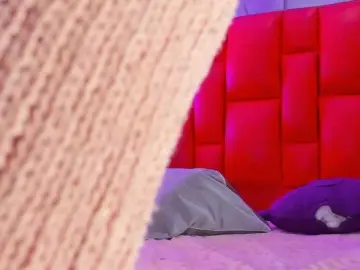 Sasha-bossa  live sex cam