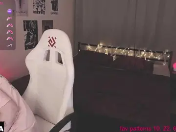 Cassies-Sandy  live sex cam
