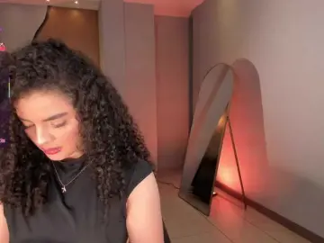 KylieJenkins  live sex cam