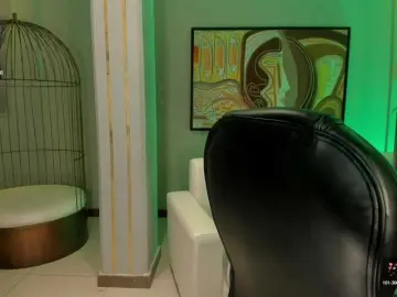 KylieJenkins  live sex cam