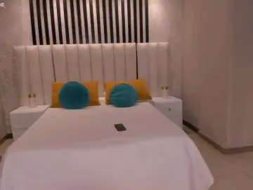 SofiaVegaX  live sex cam