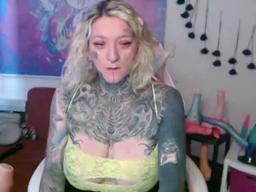 Sloppytitss  live sex cam