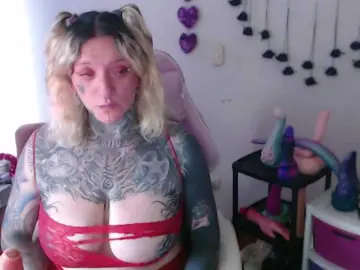 Sloppytitss  live sex cam
