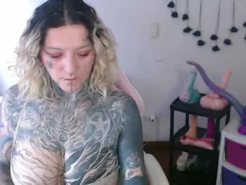 Sloppytitss  live sex cam