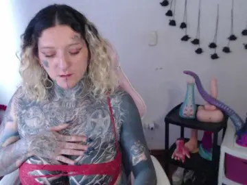 Sloppytitss  live sex cam